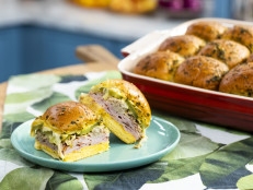 Chinese Bbq Pulled Pork Sliders With Pickled Cukes And Carrots And Sweet And Hot Mustard Sauce Recipe Jeff Mauro Food Network