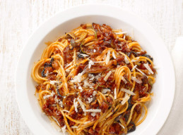 Spaghetti with Sausage Mushroom Sauce