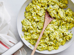 Scrambled Eggs with Herbs 