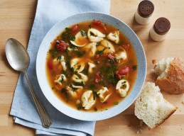Spinach Tortellini Soup