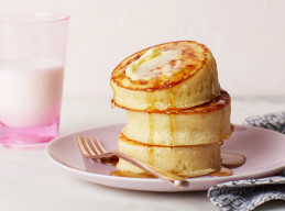 Fluffy Japanese Pancakes