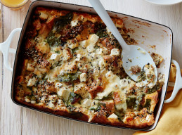 Bagel Breakfast Casserole