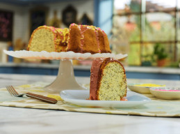 Lemon Poppy Seed Bundt Cake 