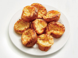 Black Pepper-Asiago Popovers with Mushroom Gravy