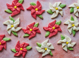 Poinsettia Pinwheel Cookies