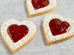 Linzer Heart Sandwich Cookies