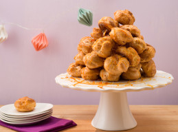 Croquembouche