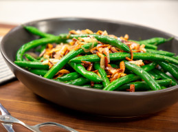 Not-Your-Grandmother's Sauteed Green Beans with Slivered Almonds