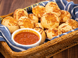 Chewy Brazilian Cheese Bread 