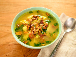 Jeweled Rice and Chicken Soup 