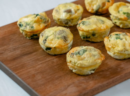 Crustless Mini Quiches with Mushrooms and Swiss Chard 