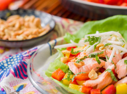 Thai Salmon Lettuce Cups