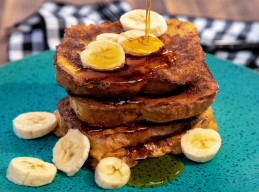 Banana and Nutella Stuffed French Toast