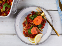Gefilte Fish with Peppers and Olives 