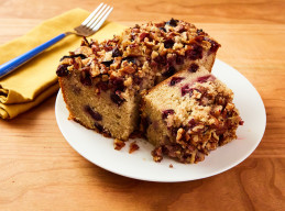Cinnamon Blueberry Pecan Breakfast Cake