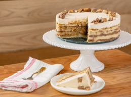 Peanut Butter Cup Icebox Cake 