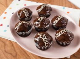 Vegan Cream-Filled Chocolate Cupcakes