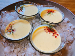 Alton Brown Cooks Live: Vichyssoise