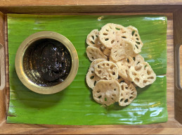 Nadir Monji (Spicy, Crispy-Fried Lotus Root) with Tamarind Chutney