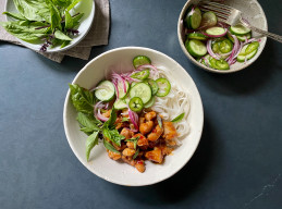Rice Noodle Bowls with Sweet Chili Chicken