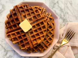 Apple Cider Doughnut Waffles