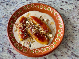 Plátanos con Crema de Naranja (Pan-Fried Plantains with Orange Cream)