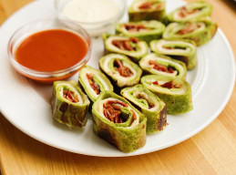Turkey, Bacon and Ranch Tortilla Roll-Ups