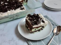 Oreo Mint Chip Ice Cream Cake