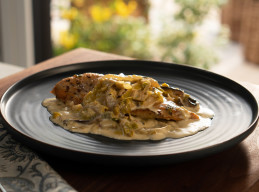 Chicken with Creamy Mushrooms, Fennel and Leeks