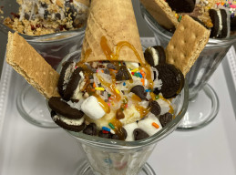 Super Easy Cupcake Sundaes