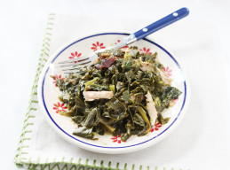 Southern Collard Greens with Smoked Turkey Leg and Roasted Garlic
