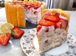 Strawberry Cheesecake Tiramisu