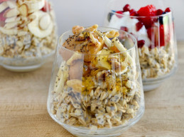 Healthy Overnight Oats with Chia