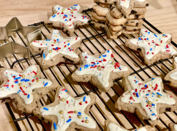Cookies ‘N Cream Shortbread Stars