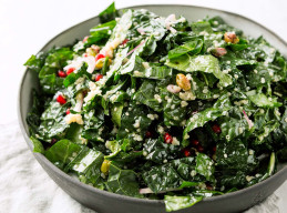 Kale Salad Quinoa, Pistachios and Pomegranate Seeds