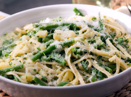 Linguine with Pesto