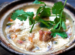 Caramelized Chicken Claypot