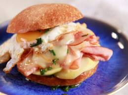 Claire's Fast-Break Classic Sandwich