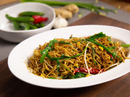 Hong Kong-Style Soy Sauce Noodles 