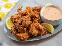 Coconut Shrimp with Creamy Chili Sauce