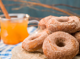 Applesauce Donuts