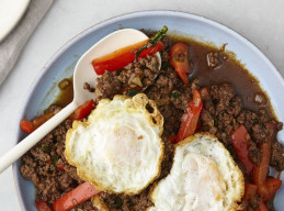 Spicy Basil Beef (Pad Krapow)