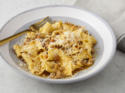 Pappardelle with Bolognese Sauce 