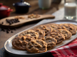 Thin and Crispy Chocolate Chip Cookies