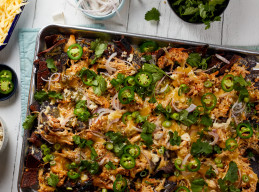 Slow Cooker Ranch Chicken Nachos