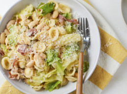 White Beans with Cabbage, Pasta, and Prosciutto