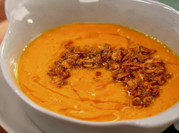 $1 Carrot Soup with Vadouvan Granola