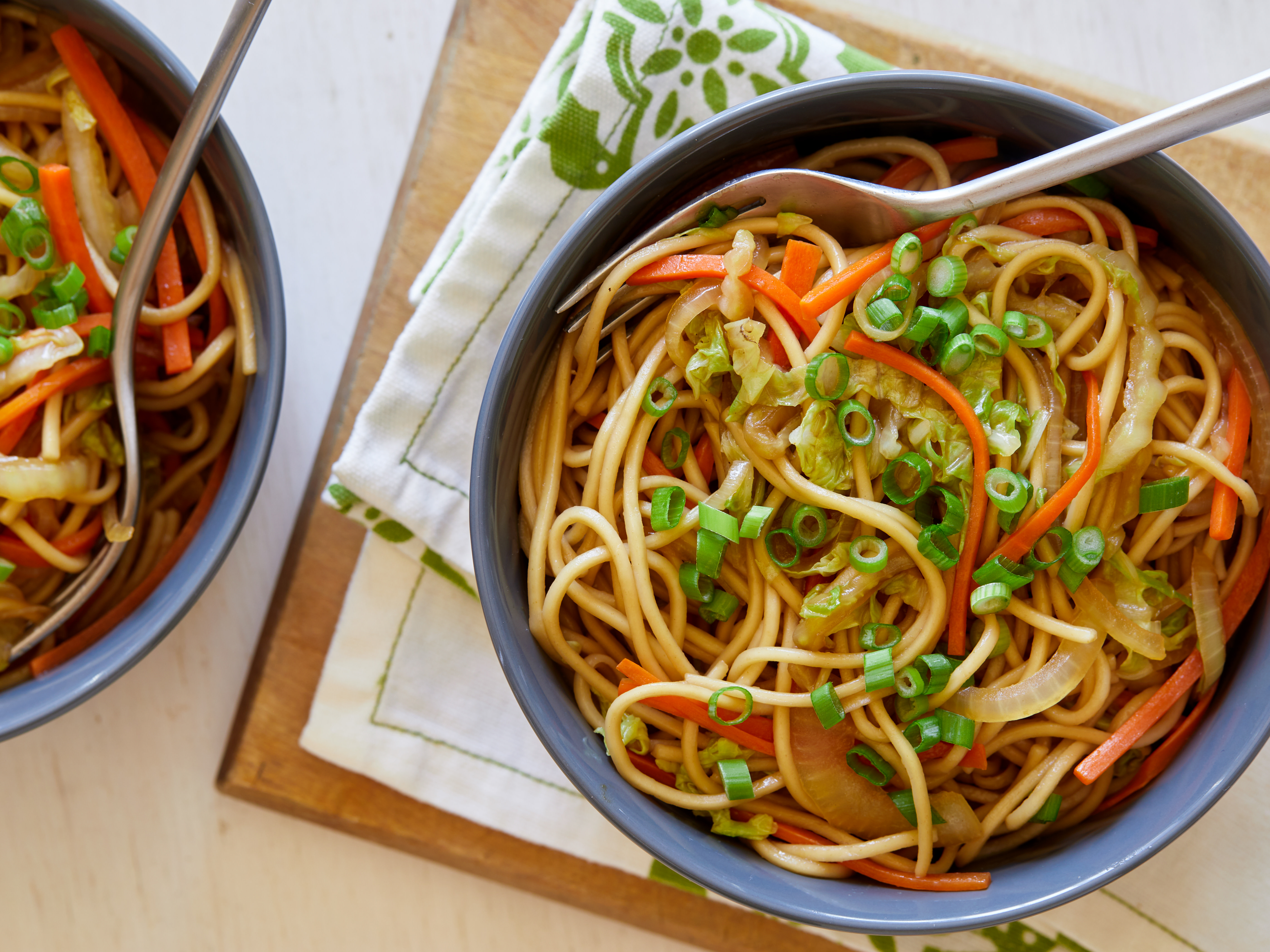 Angel Hair Vegetable Chow Mein Recipe - Dish Ditty