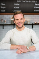 Crispy Meringue Cups with Berries and Sorbet